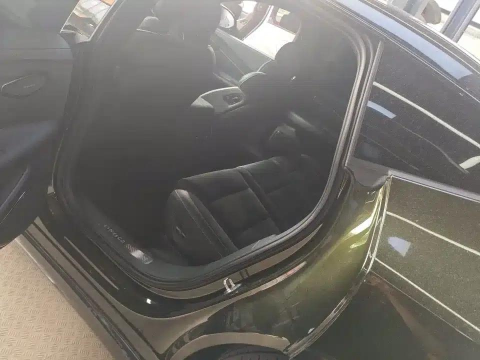 Lynk & Co 10 2025 240 AWD Ultra Sport Edition H7 — миниатюра 4