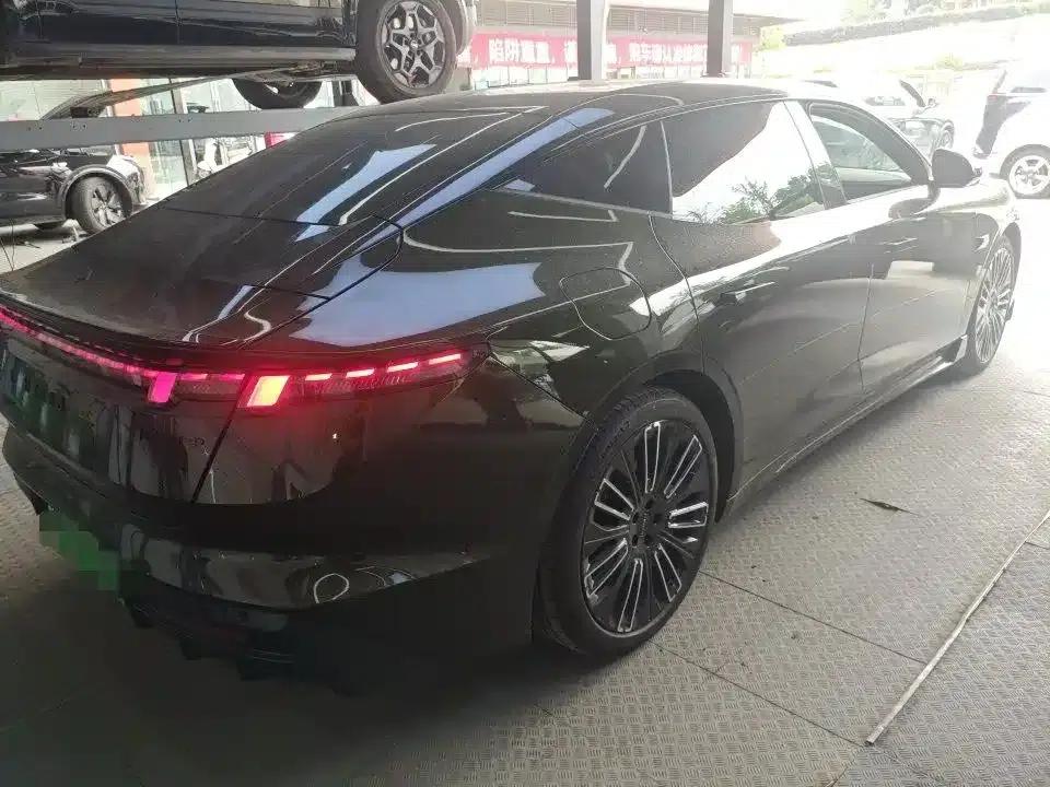 Lynk & Co 10 2025 240 AWD Ultra Sport Edition H7 — миниатюра 7