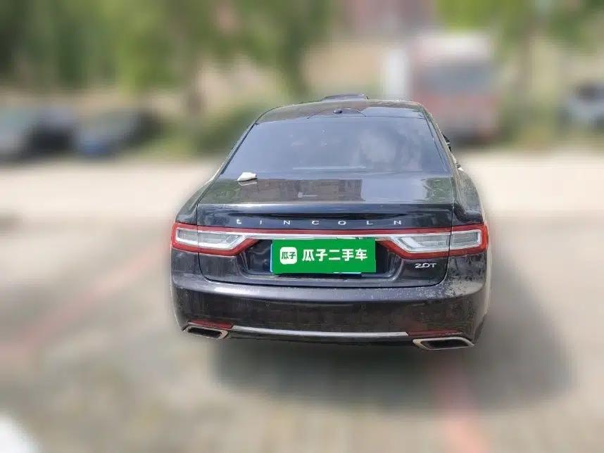 Lincoln Continental 2017 2.0T Two-Wheel Drive Deluxe Edition — миниатюра 5