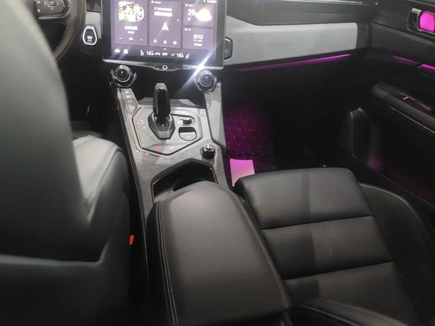 Lynk & Co 01 EM-P 2021 1.5TD PHEV Halo — миниатюра 17
