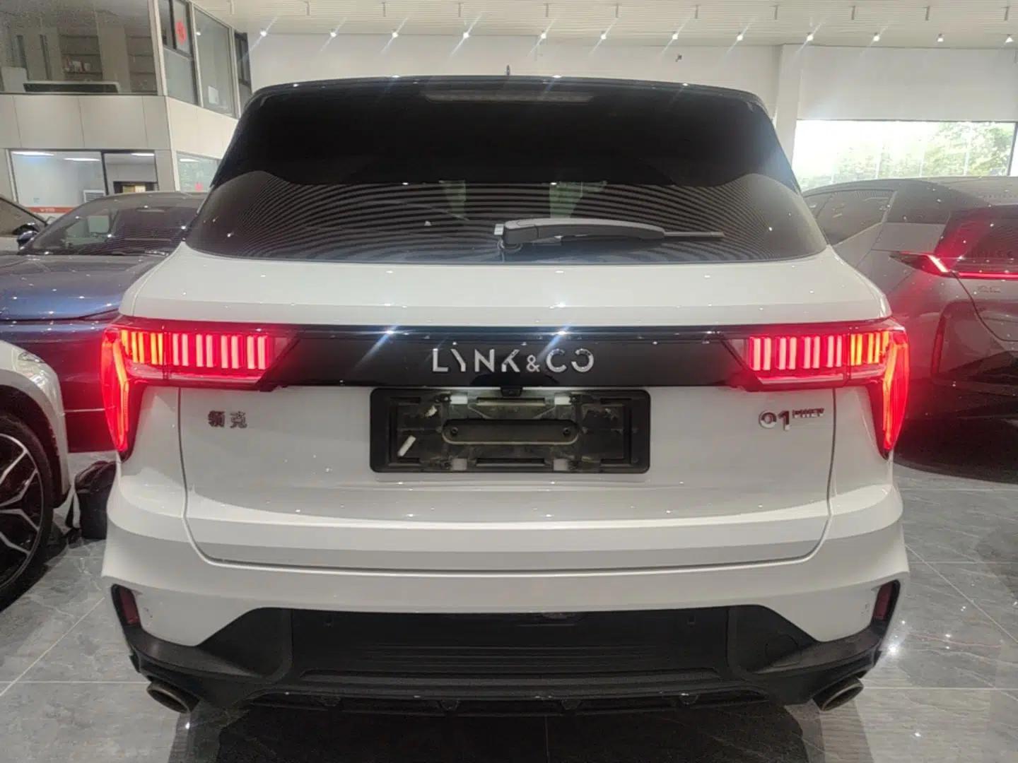Lynk & Co 01 EM-P 2021 1.5TD PHEV Halo — миниатюра 5