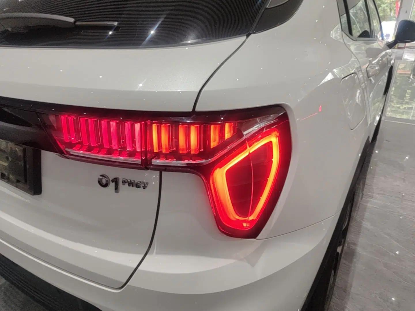 Lynk & Co 01 EM-P 2021 1.5TD PHEV Halo — миниатюра 7