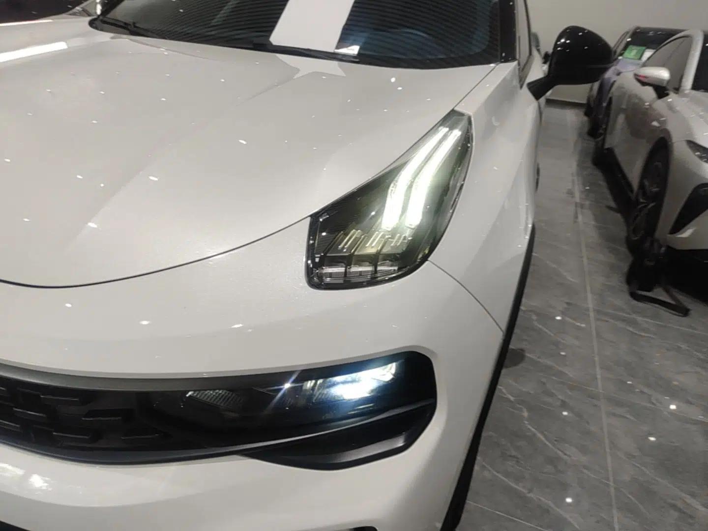 Lynk & Co 01 EM-P 2021 1.5TD PHEV Halo — миниатюра 9