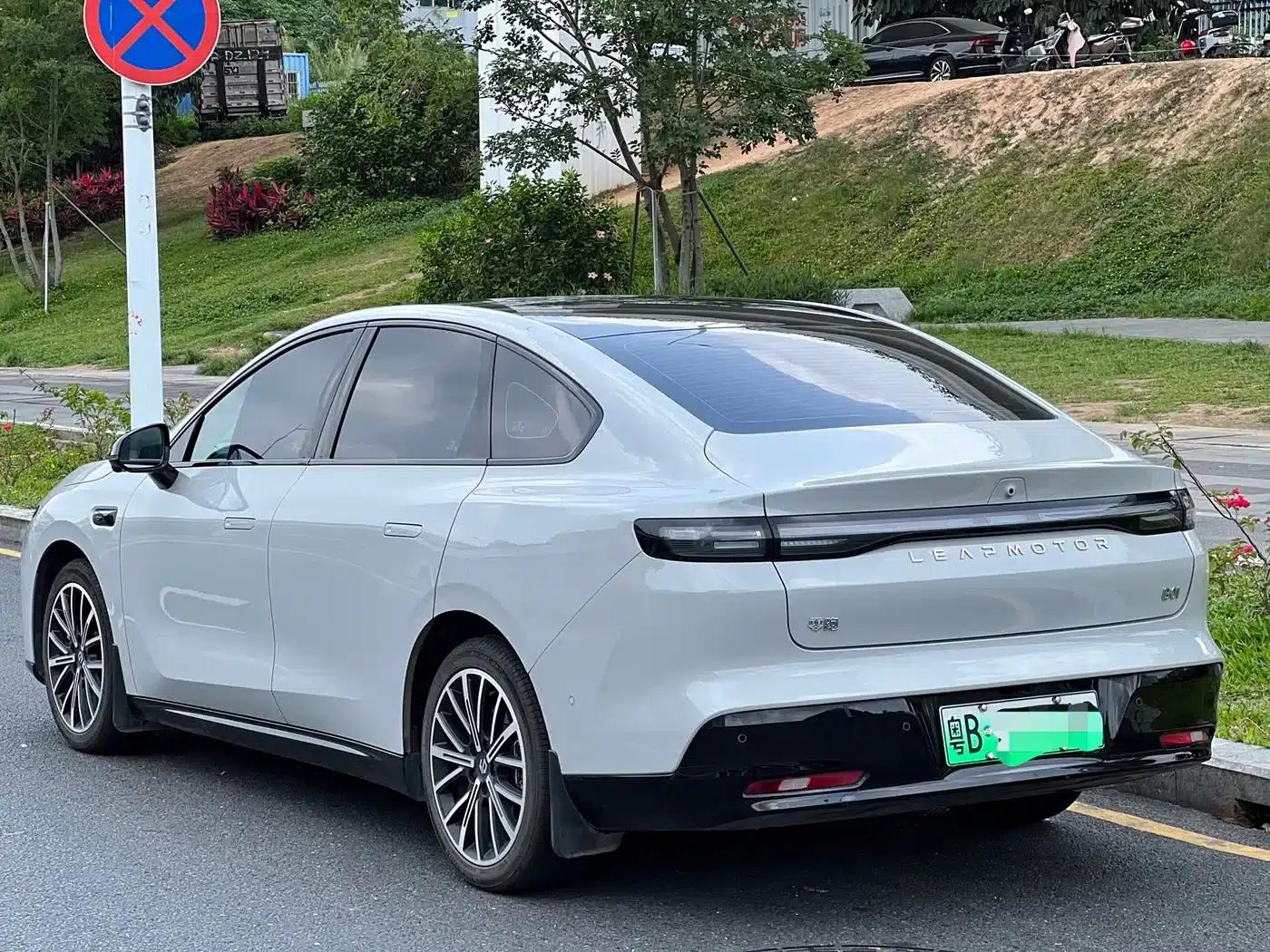 Leapmotor B01 2025 650 Enjoy Edition — миниатюра 6