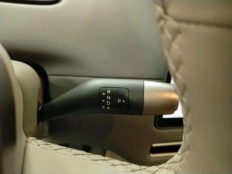 Li Auto i8 2025 Model Standard Version — миниатюра 17
