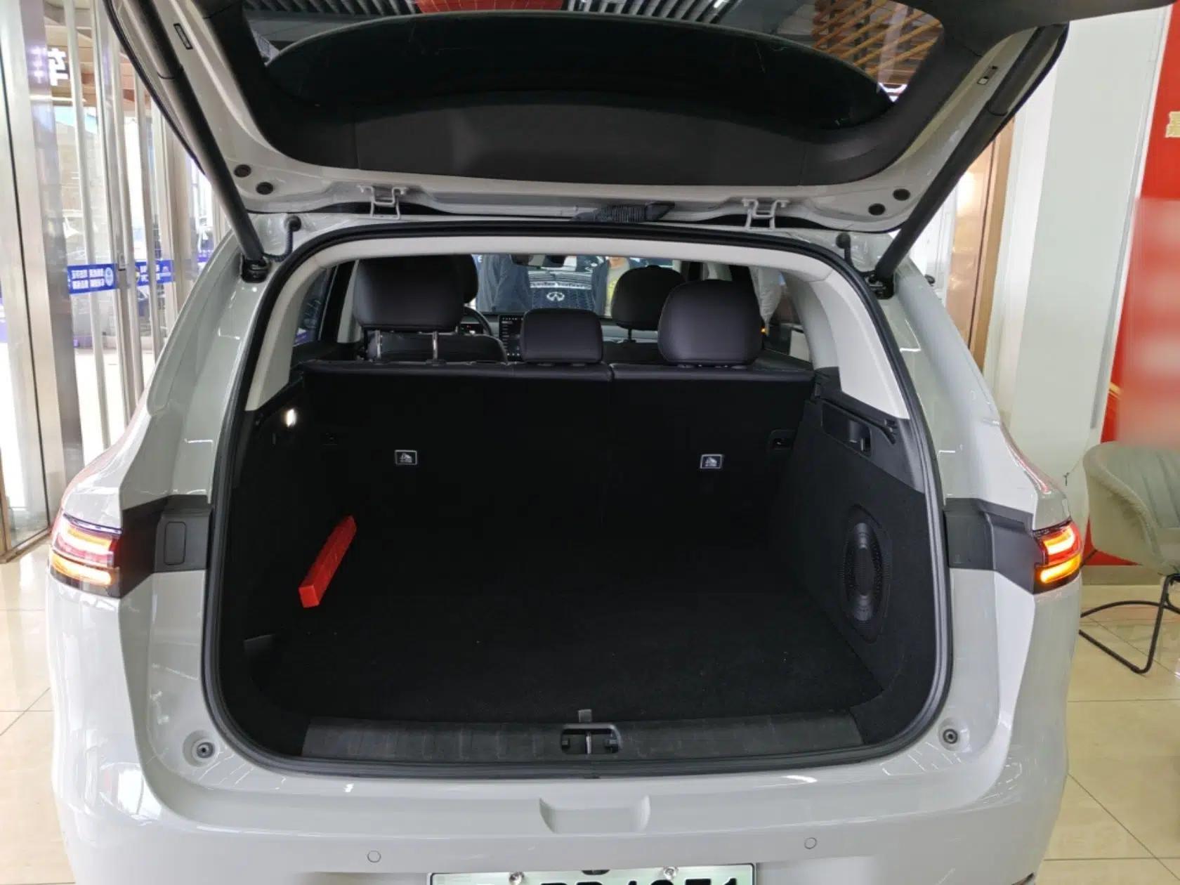 Leapmotor C10 2024 530 Smart Edition — миниатюра 21
