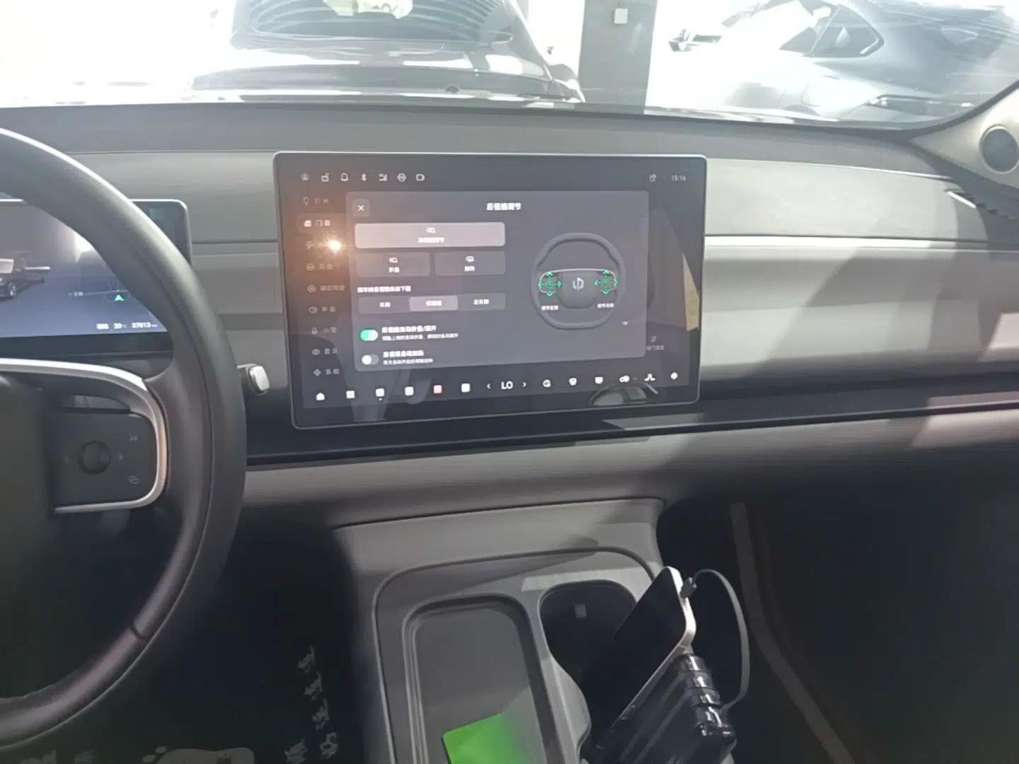 Leapmotor C16 2024 Range-Extended 200 Luxury Edition — миниатюра 15