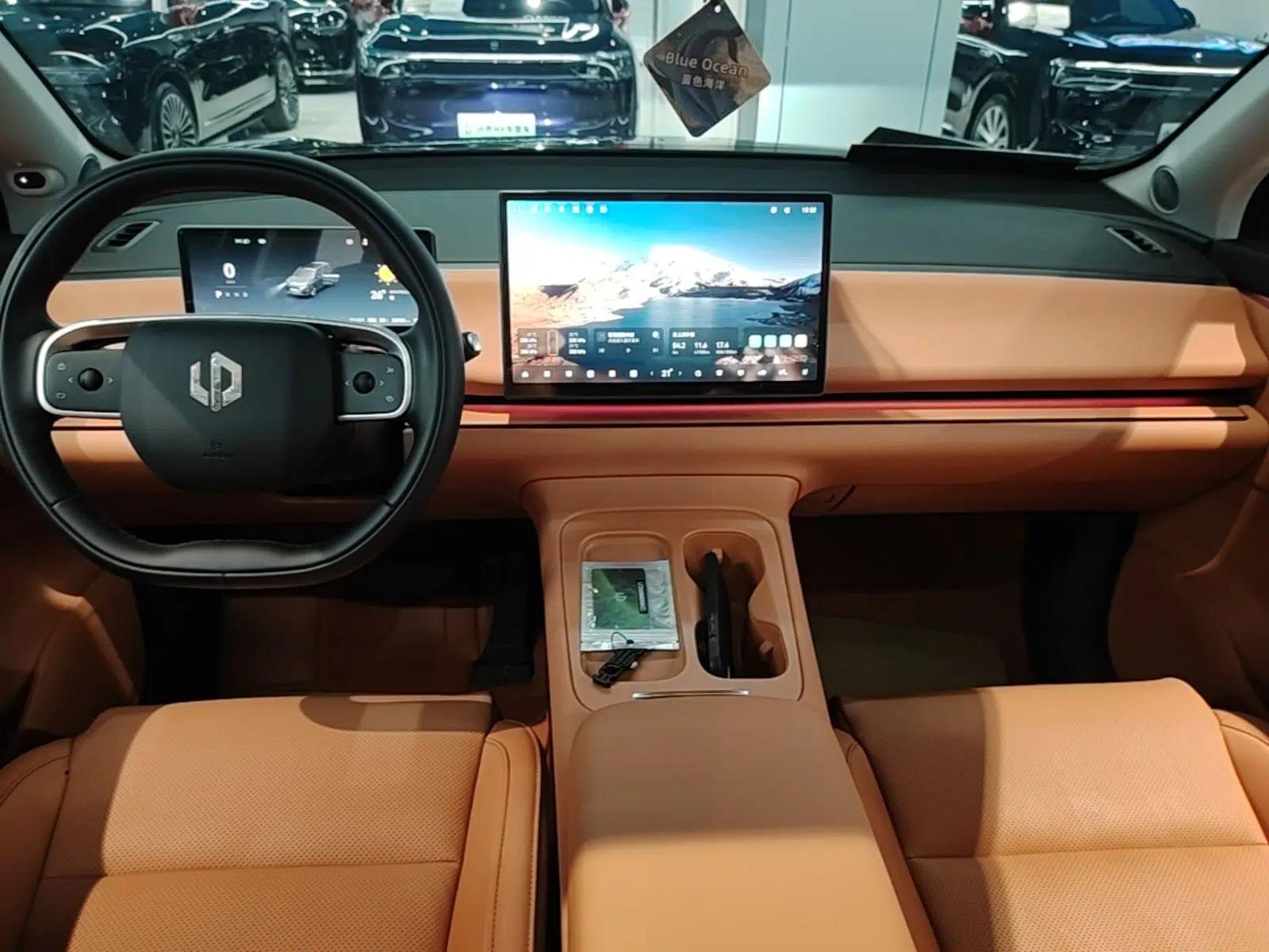 Leapmotor C16 2024 Range-Extended 200 Luxury Edition — миниатюра 17