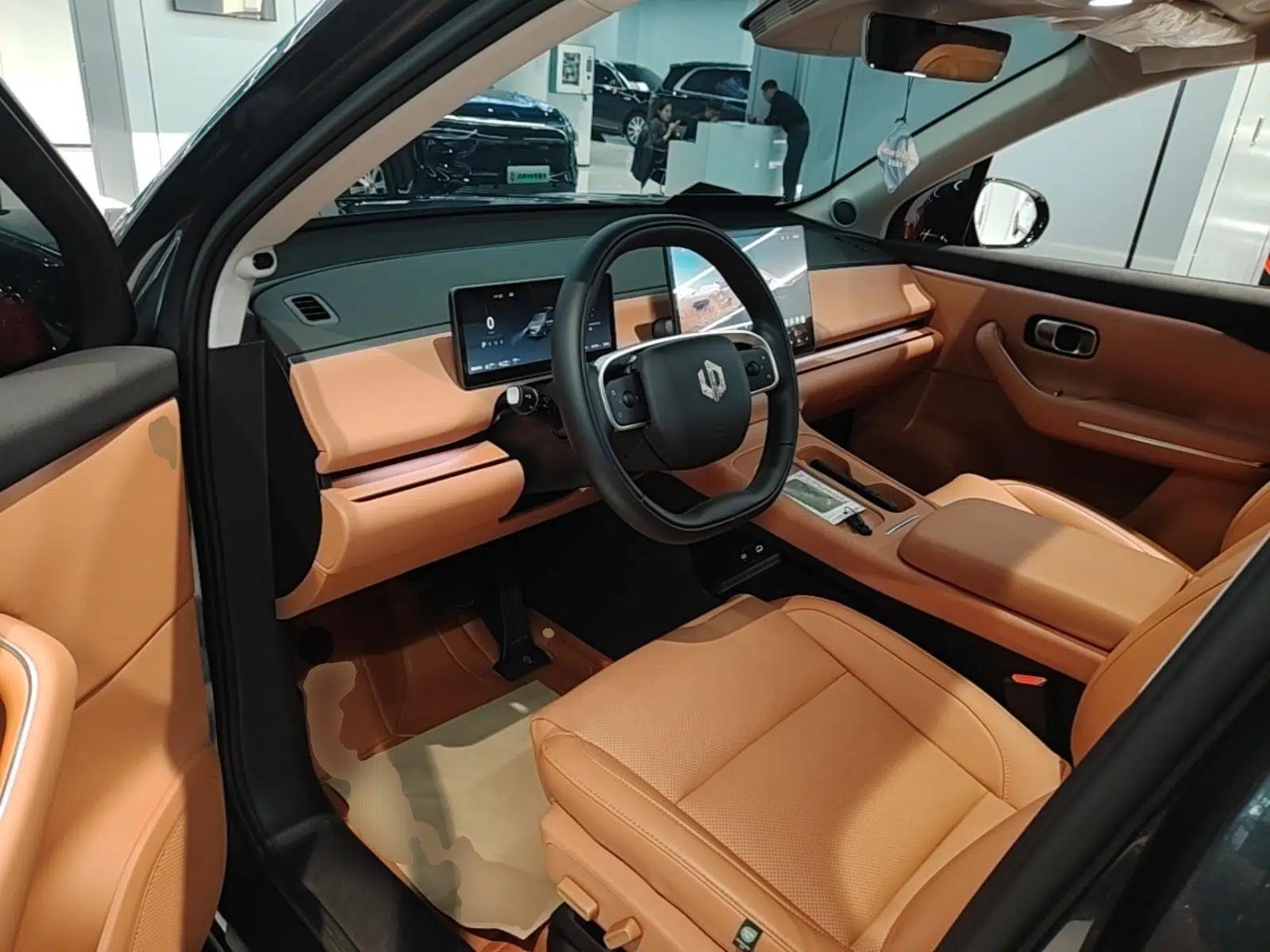 Leapmotor C16 2024 Range-Extended 200 Luxury Edition — миниатюра 19