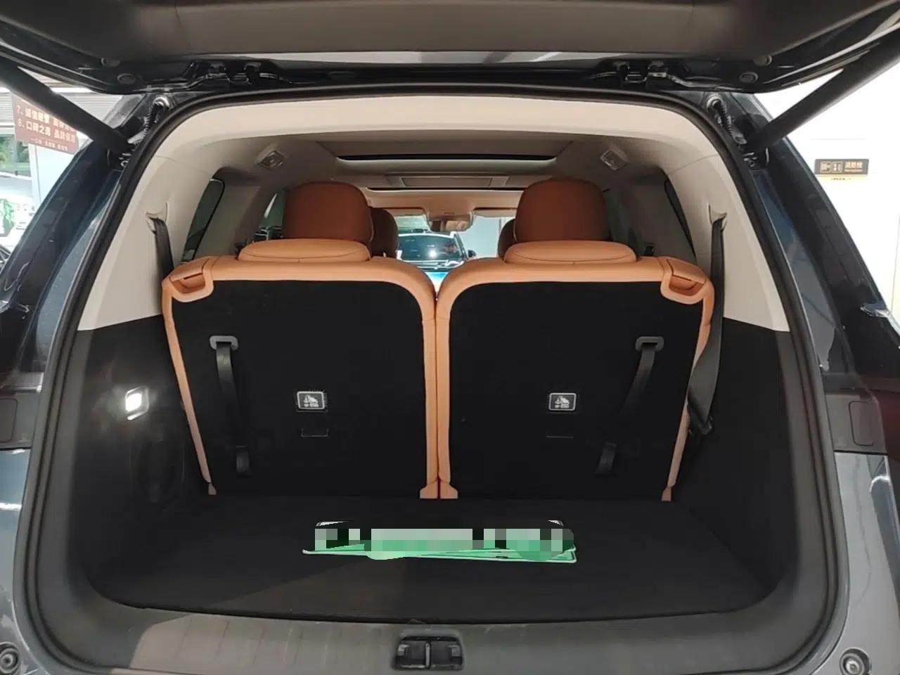 Leapmotor C16 2024 Range-Extended 200 Luxury Edition — миниатюра 22