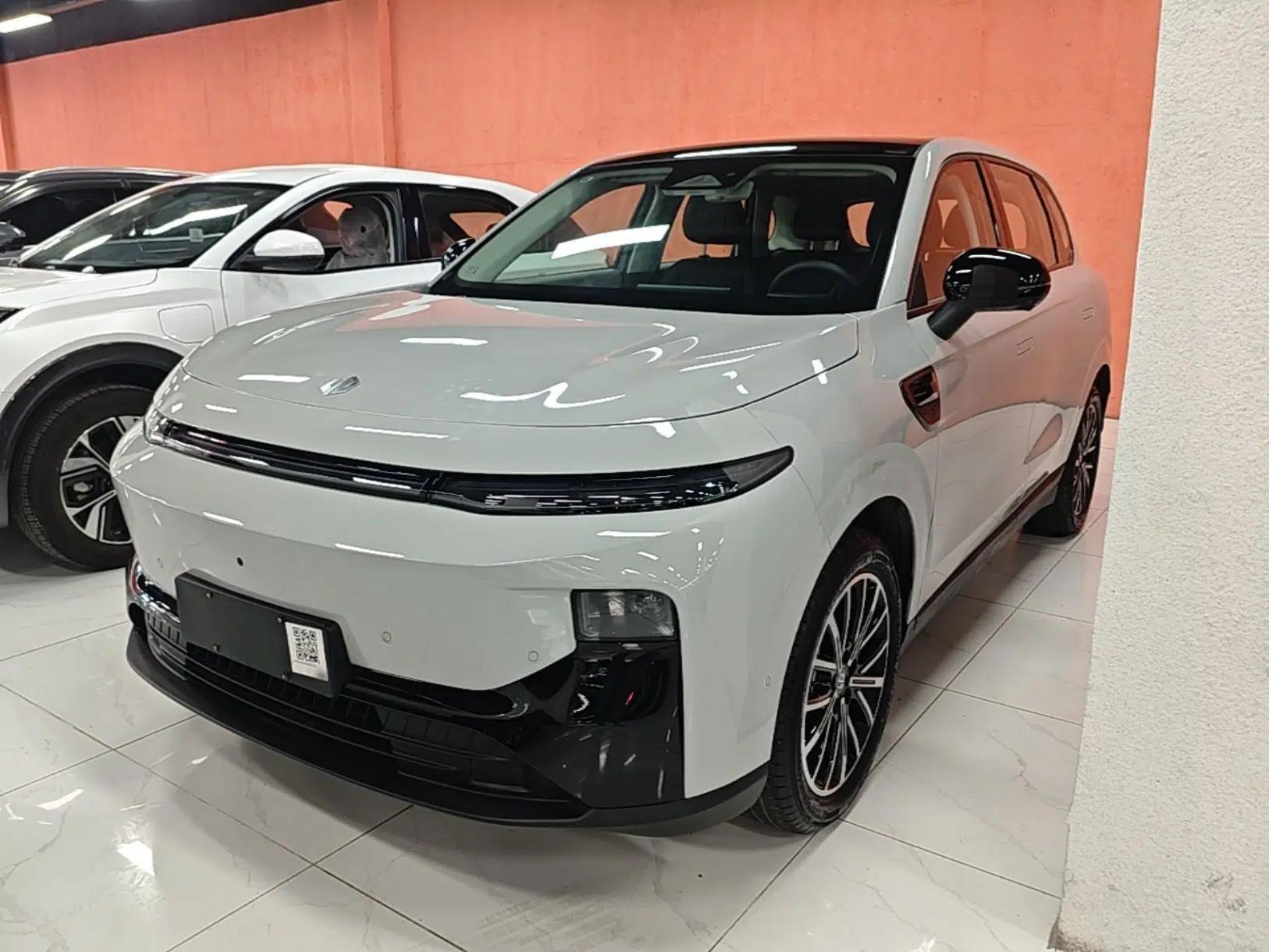 Leapmotor B10 2025 510 Joyful Edition — миниатюра 1
