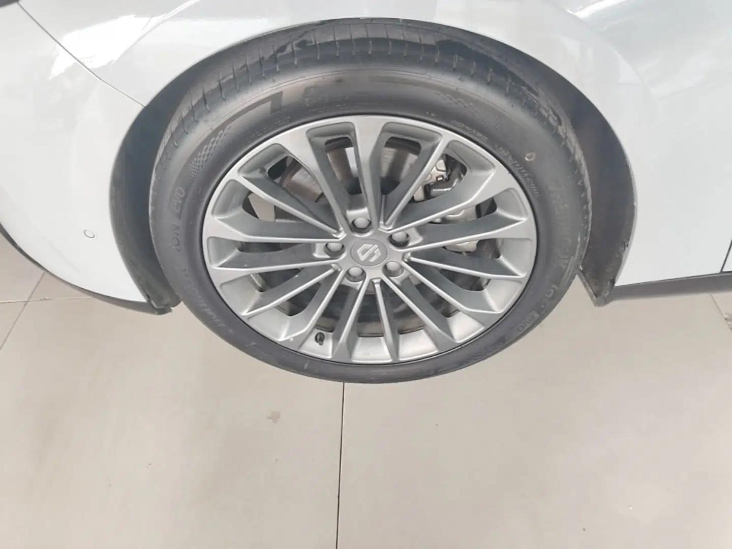 Leapmotor C01 2024 Pure Electric 525 Luxury Edition — миниатюра 9