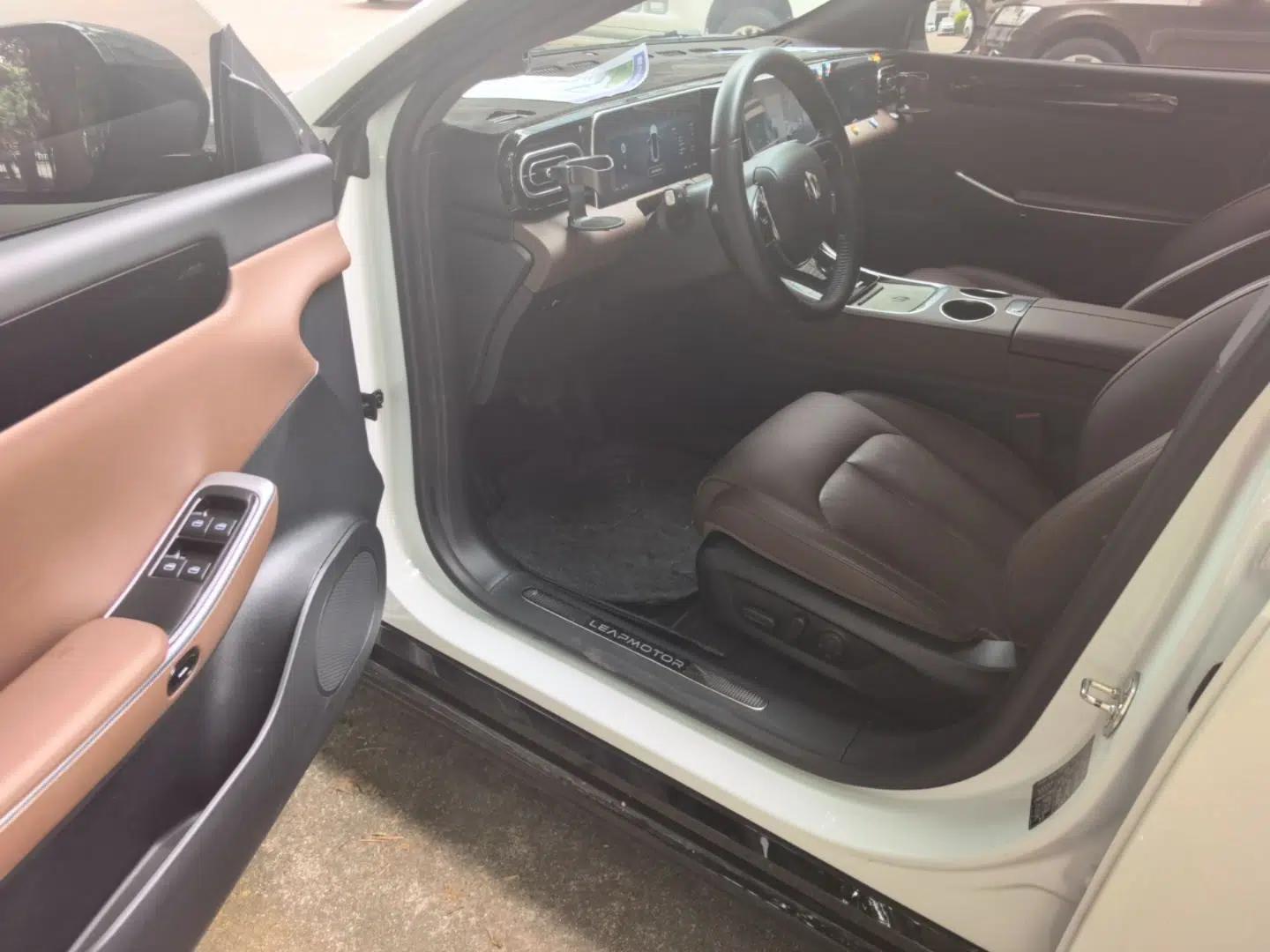 Leapmotor C01 2024 Pure Electric 525 Comfort Edition — миниатюра 19