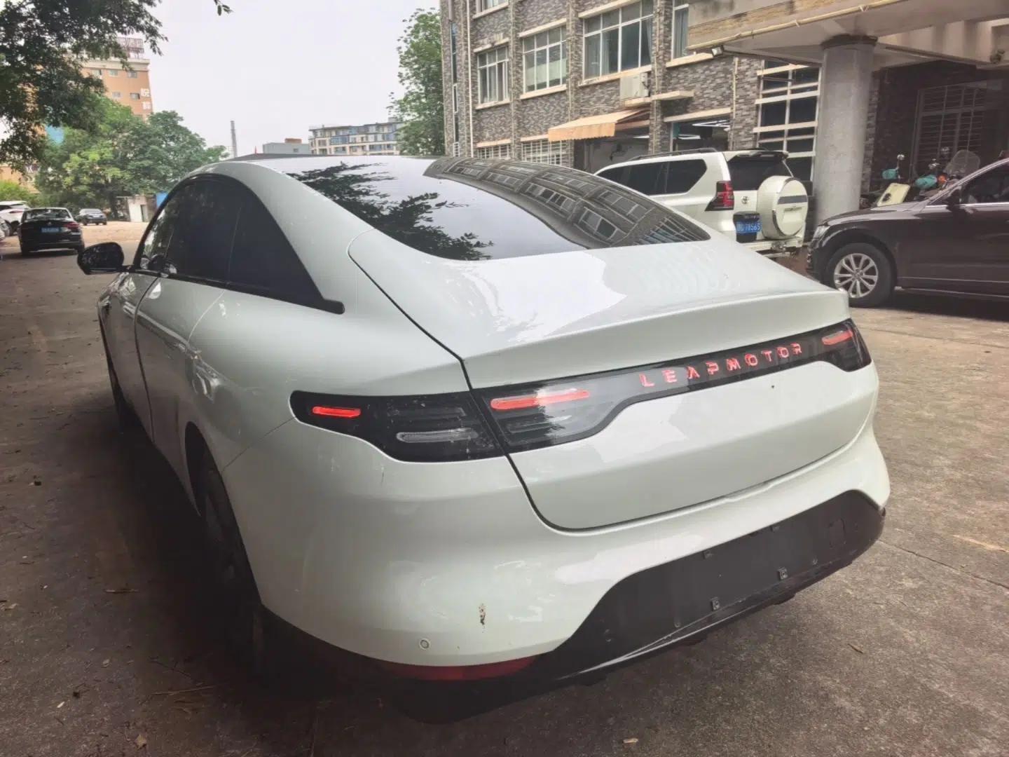 Leapmotor C01 2024 Pure Electric 525 Comfort Edition — миниатюра 4