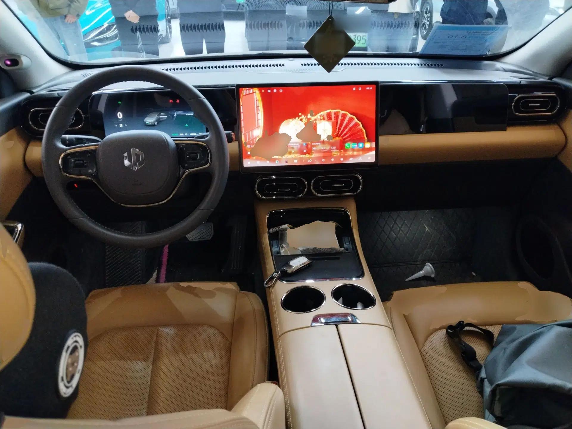 Leapmotor C01 2024 Range-Extended 216 Luxury Edition — миниатюра 12