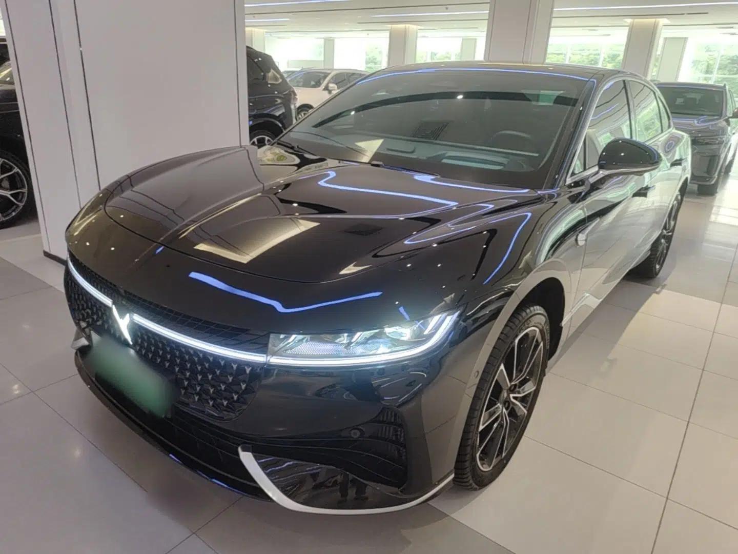 VOYAH PASSION 2024 PHEV Four-Wheel Drive Ultra-Long Range Flagship Model — миниатюра 1