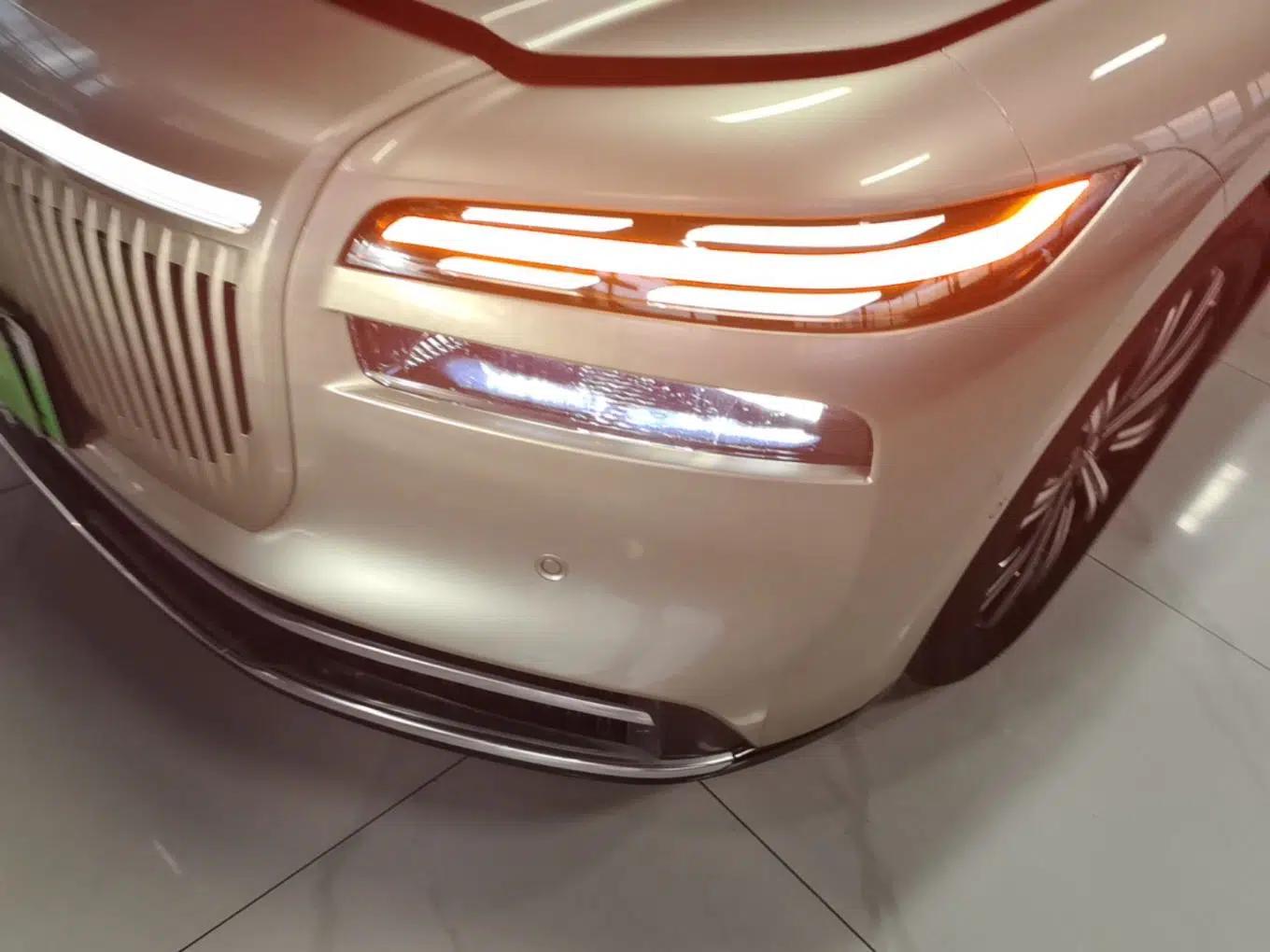 VOYAH Lantu Chiguang L 2026 Four-Wheel-Drive Max — миниатюра 5