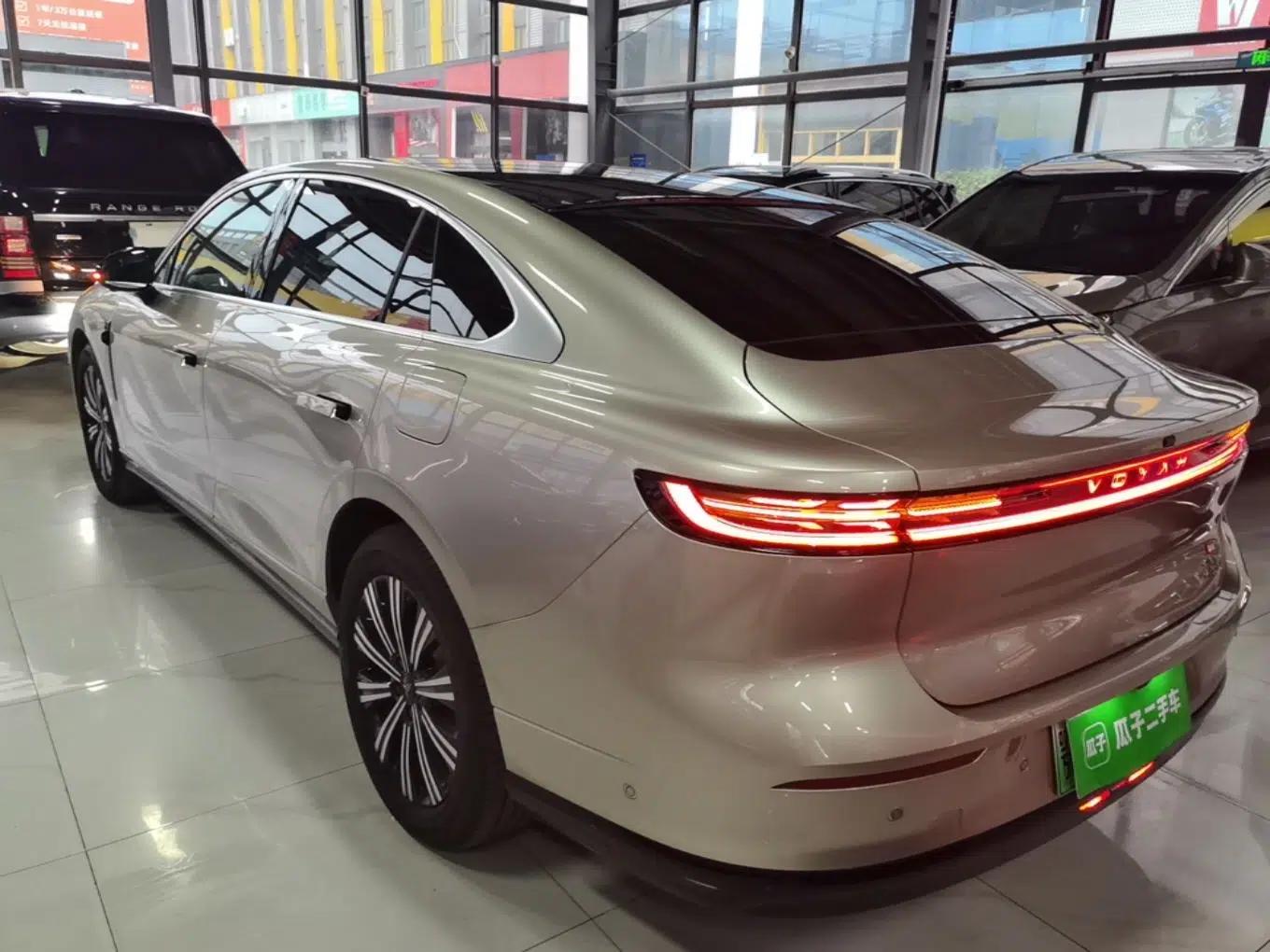 VOYAH Lantu Chiguang L 2026 Four-Wheel-Drive Max — миниатюра 7