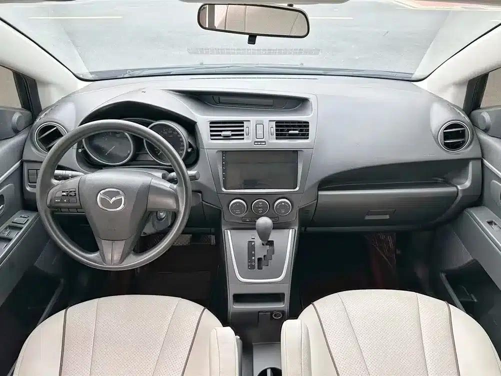 Mazda 5 2011 2.0L Automatic Comfort Model — миниатюра 4