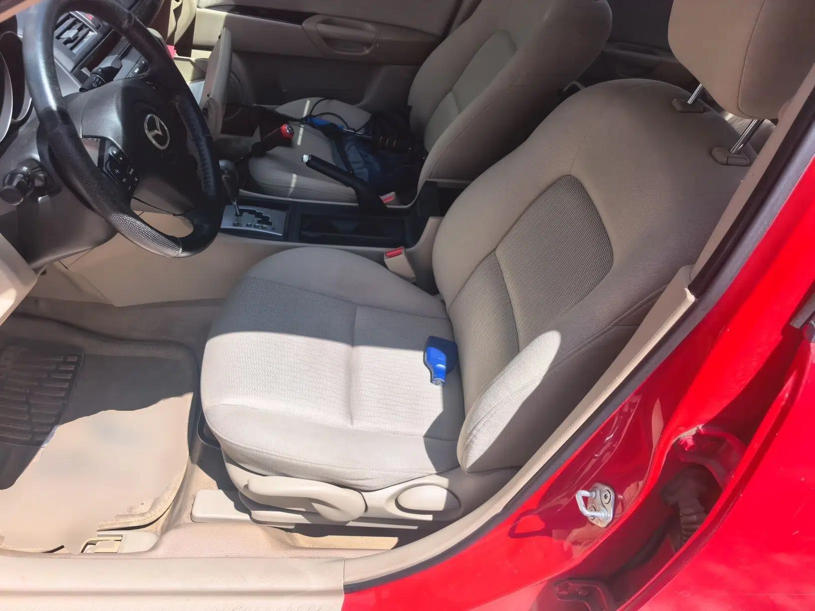 Mazda 3 2010 1.6L Automatic Classic Elite Edition — миниатюра 16