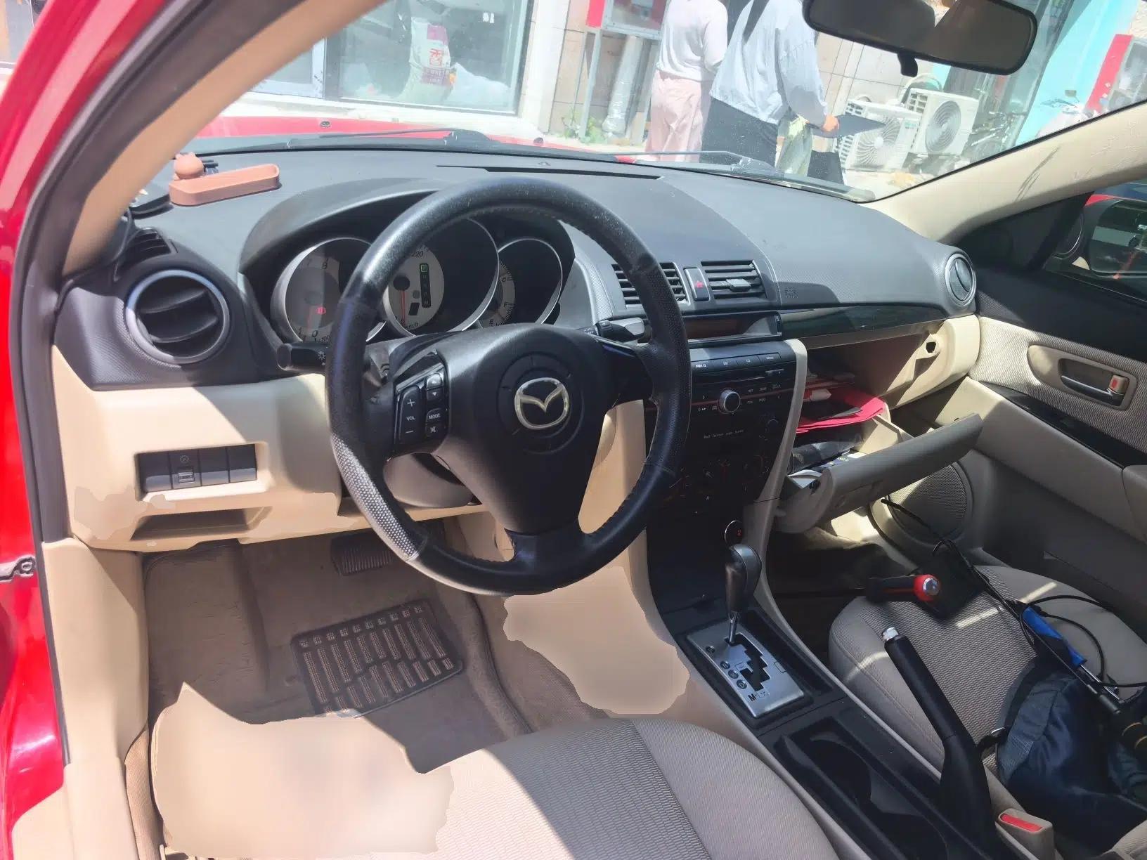 Mazda 3 2010 1.6L Automatic Classic Elite Edition — миниатюра 10
