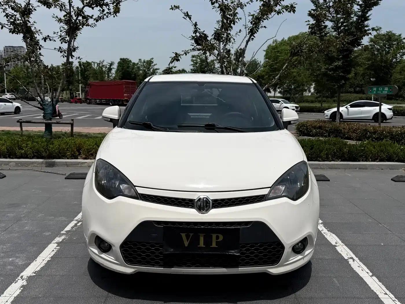MG3 2013 1.5L AMT Elite Edition — миниатюра 2