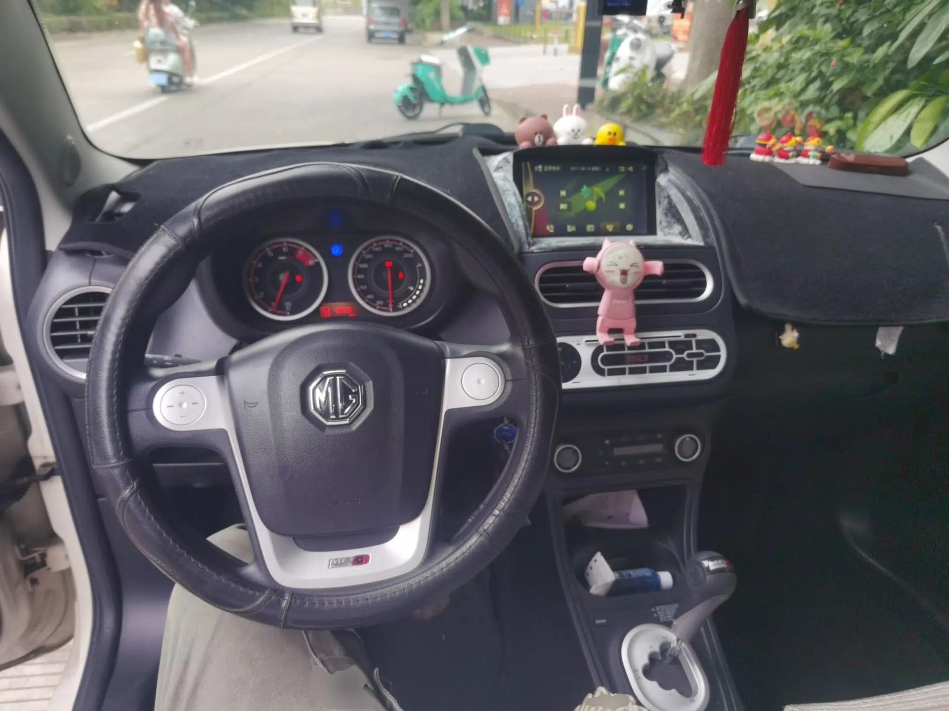 MG 3 2014 1.5L AMT Elite Edition — миниатюра 10