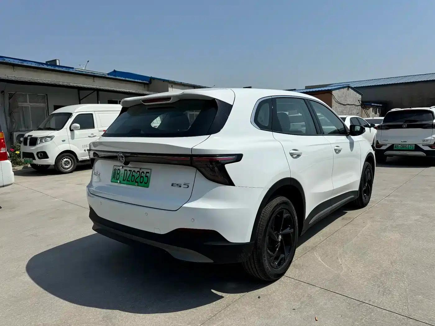 MG ES5 2025 425pro Rear-Wheel Drive — миниатюра 11