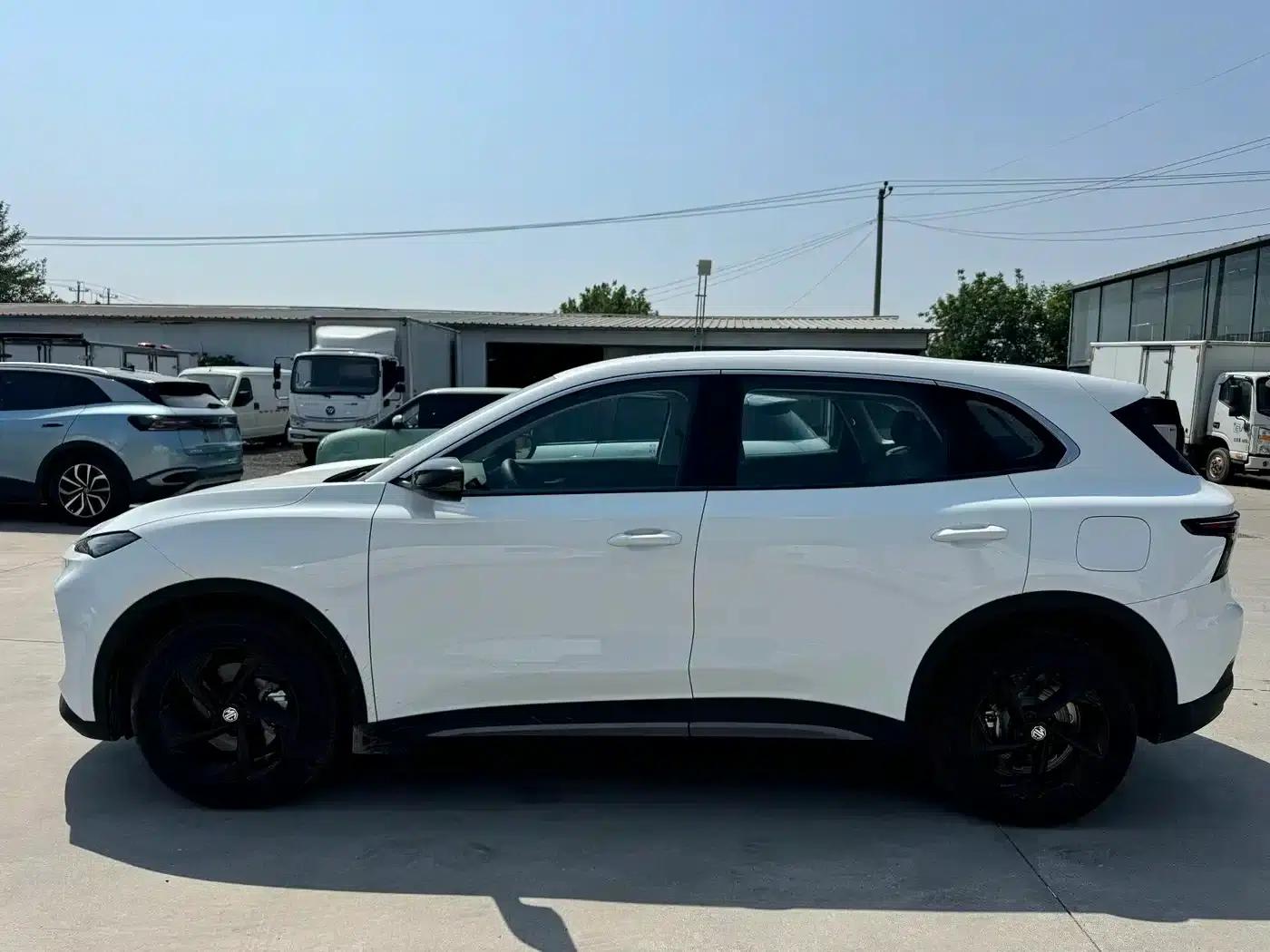 MG ES5 2025 425pro Rear-Wheel Drive — миниатюра 5