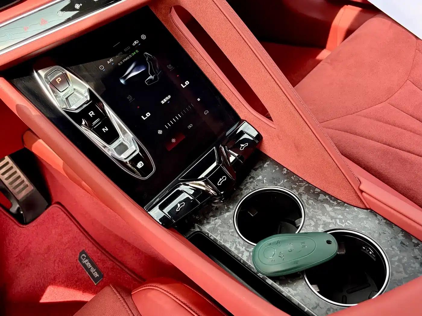 2024 MG Cyberster 580km/h Superb Edition — миниатюра 19
