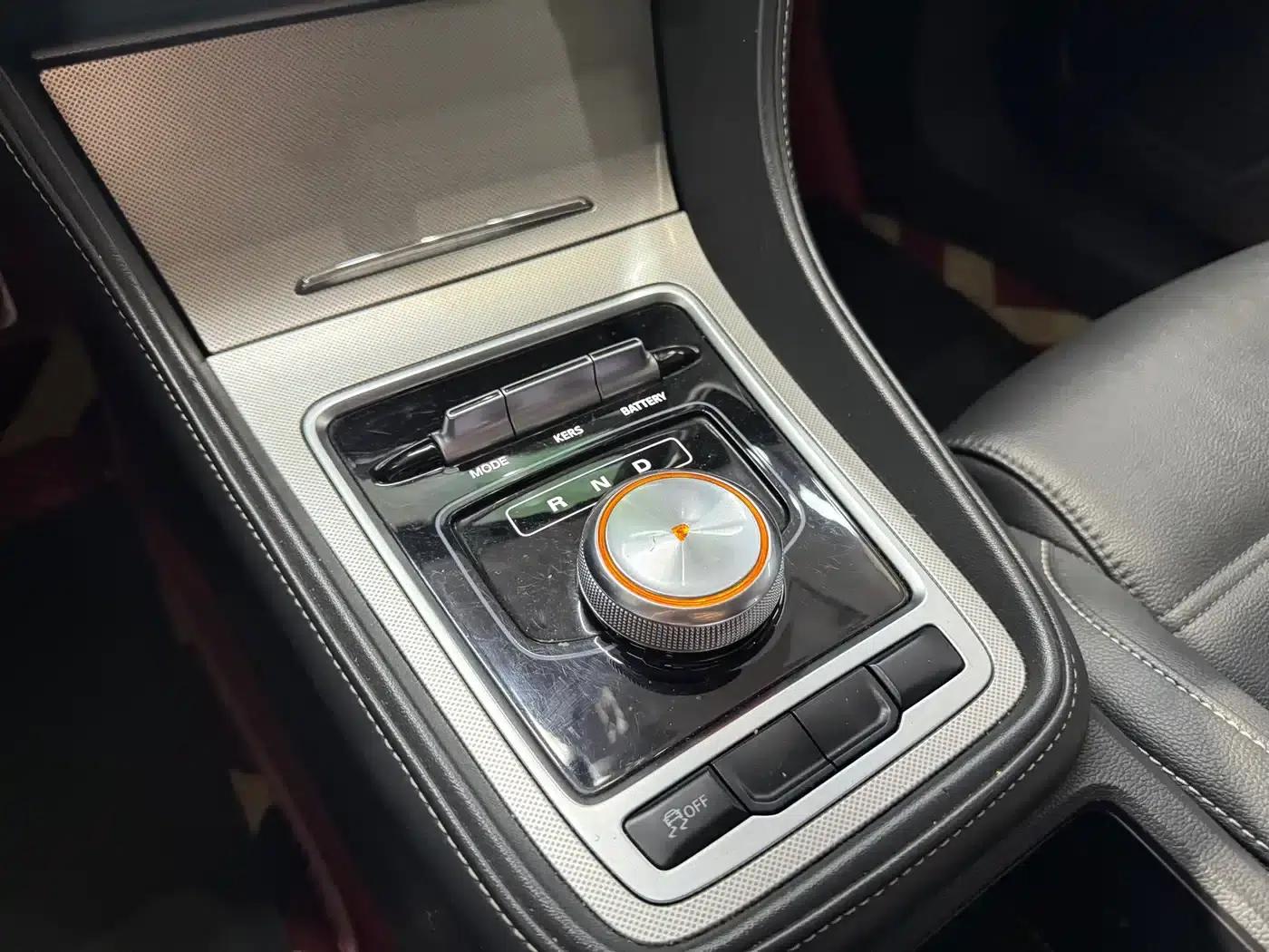 MG6 PHEV 2018 45T E-DRIVE Intelligent Hybrid Premium Internet Edition — миниатюра 14