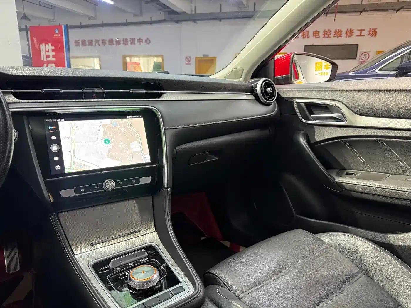 MG6 PHEV 2018 45T E-DRIVE Intelligent Hybrid Premium Internet Edition — миниатюра 15