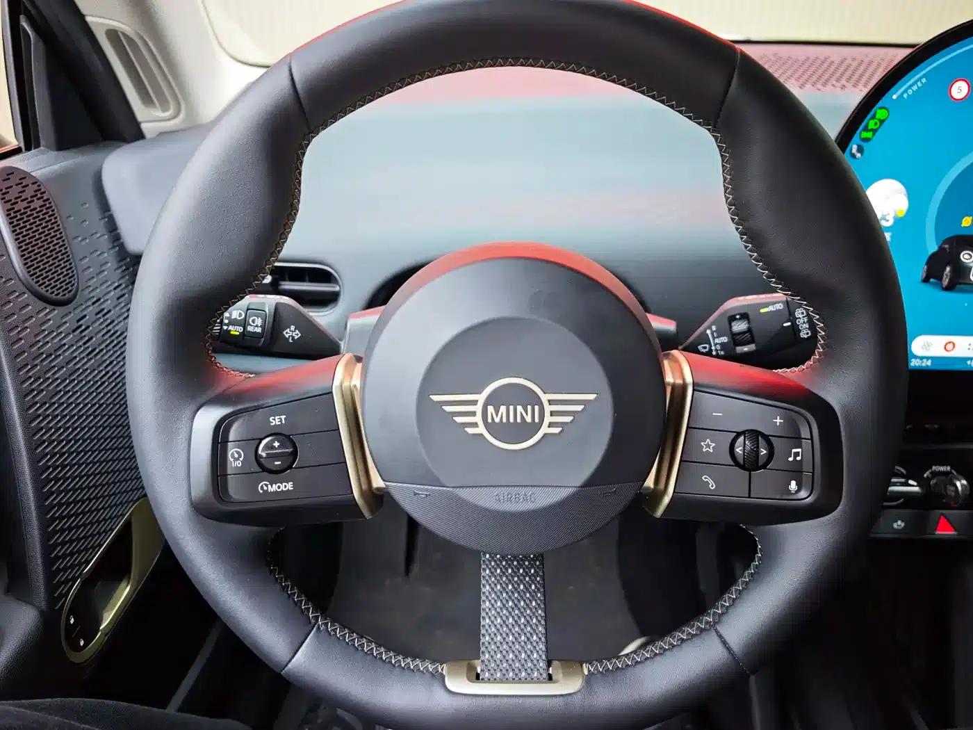 2024 Electric MINI Cooper (456km/h) - Classic Style — миниатюра 16