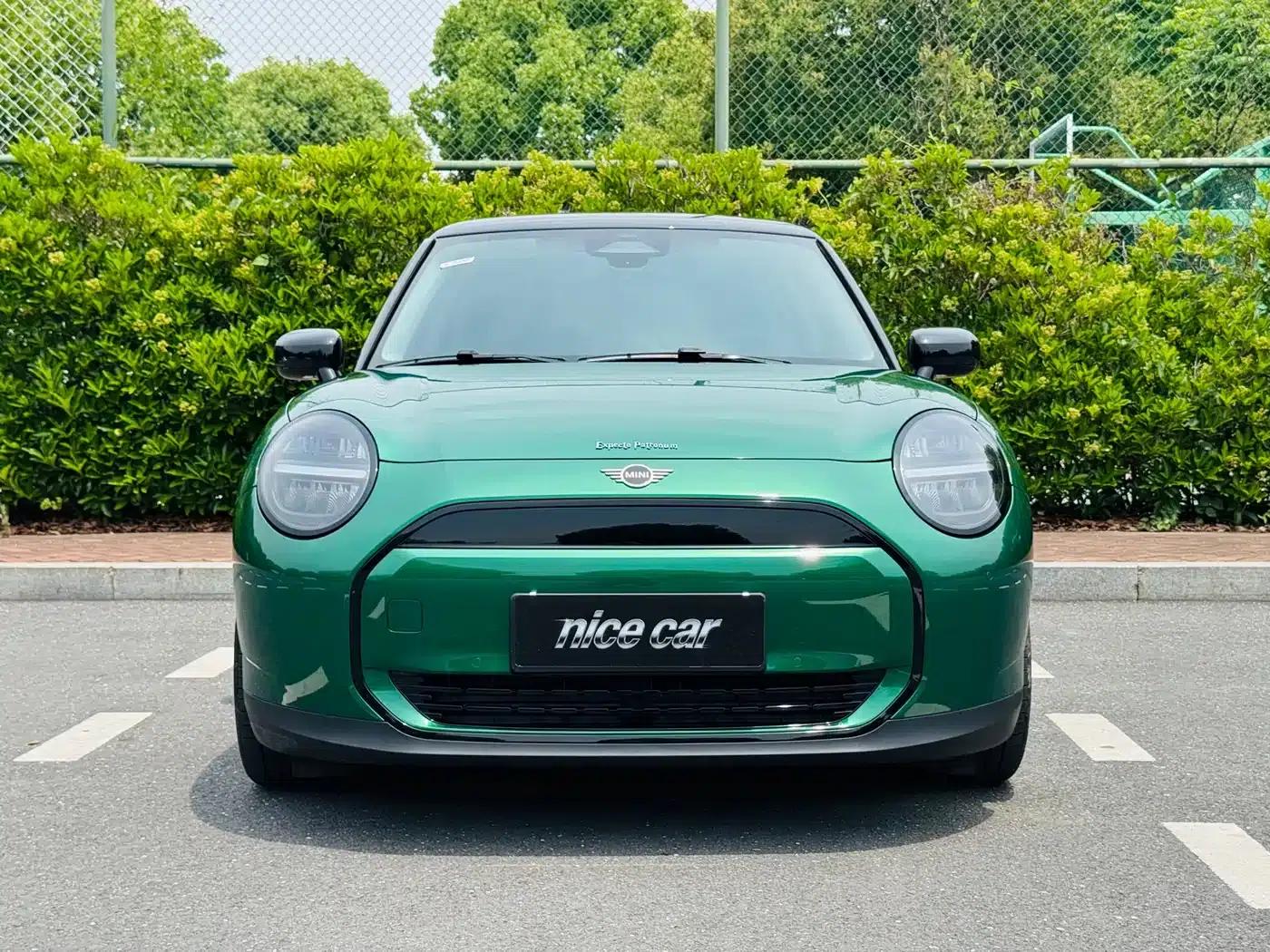 2024 Electric MINI Cooper (456km/h) - Classic Style — миниатюра 2