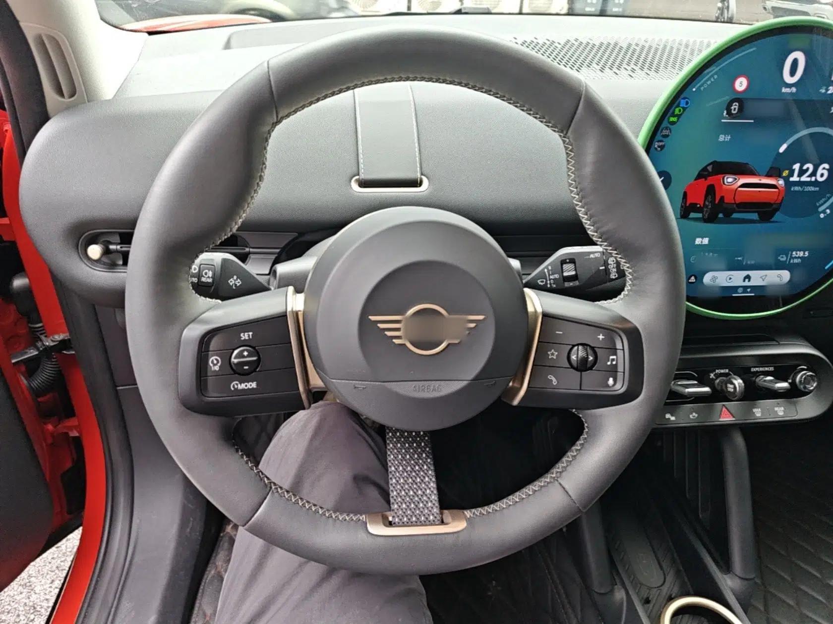 MINI Electric ACEMAN 2024 E Classic Edition — миниатюра 14