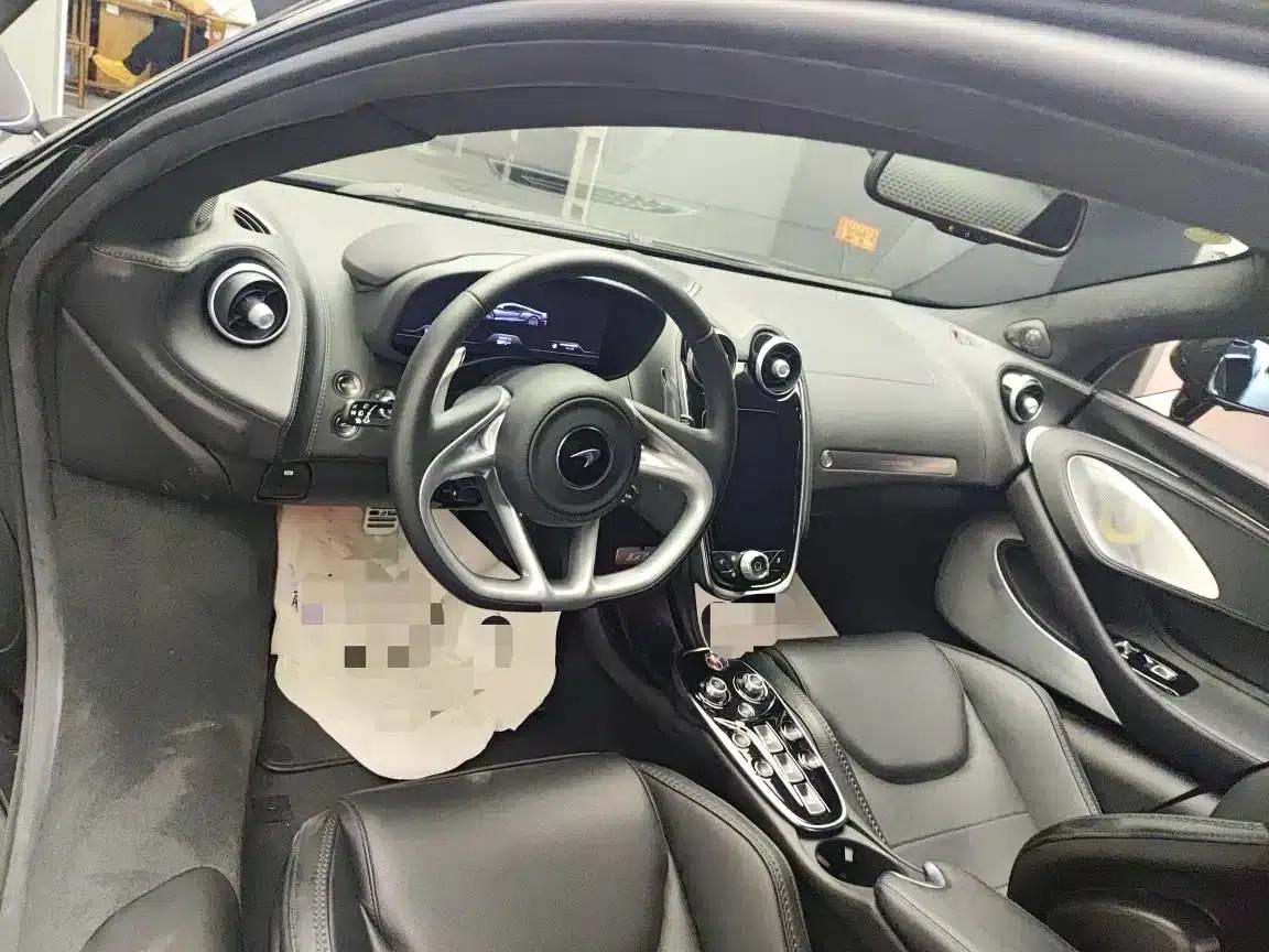 McLaren GT 2023 4.0T Standard Edition — миниатюра 3