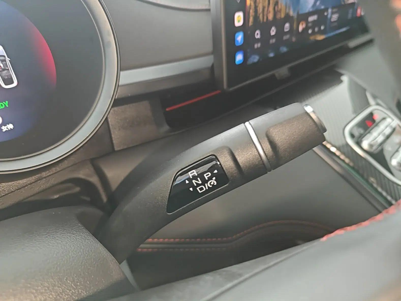 ORA Lightning Cat 2024 Dark Night Edition 555km Prestige Version — миниатюра 17