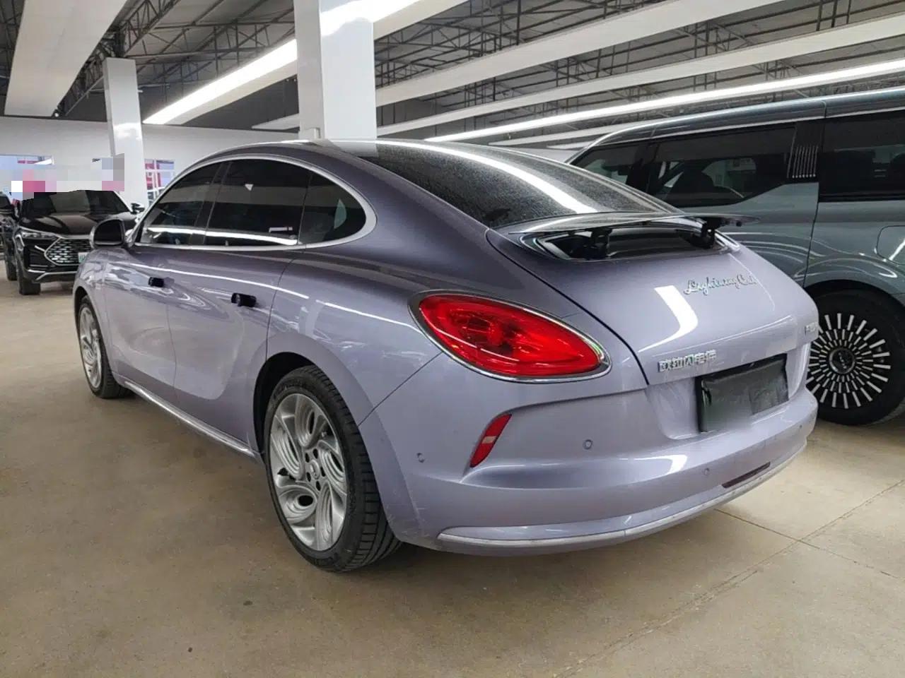 ORA Lightning Cat 2022 555 km Luxury Edition — миниатюра 4