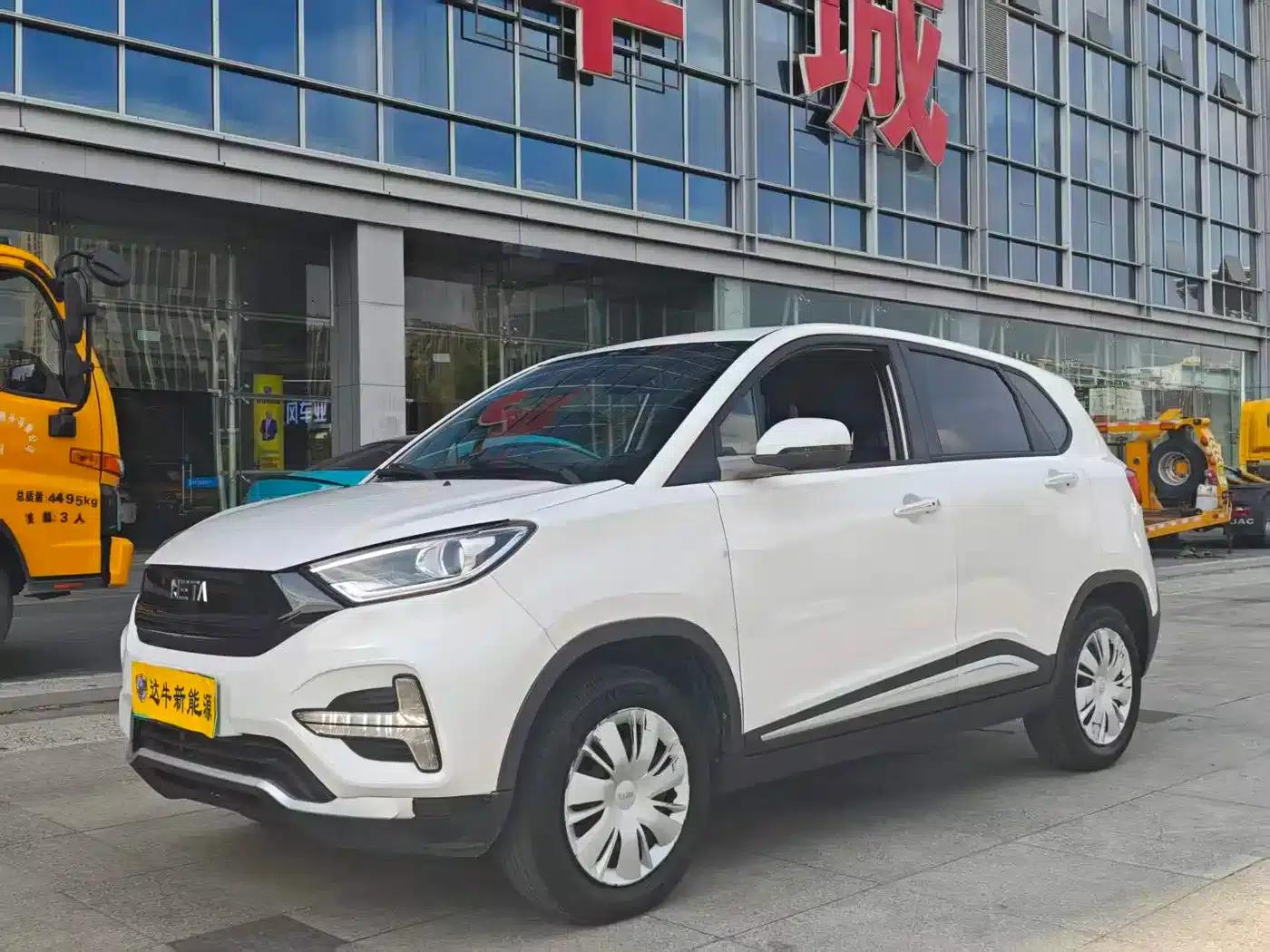 Nezha N01 2020 Model 380V — миниатюра 1