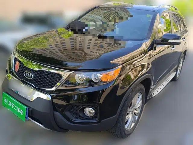 Kia Sorento 2012 2.4L Gasoline Luxury Edition