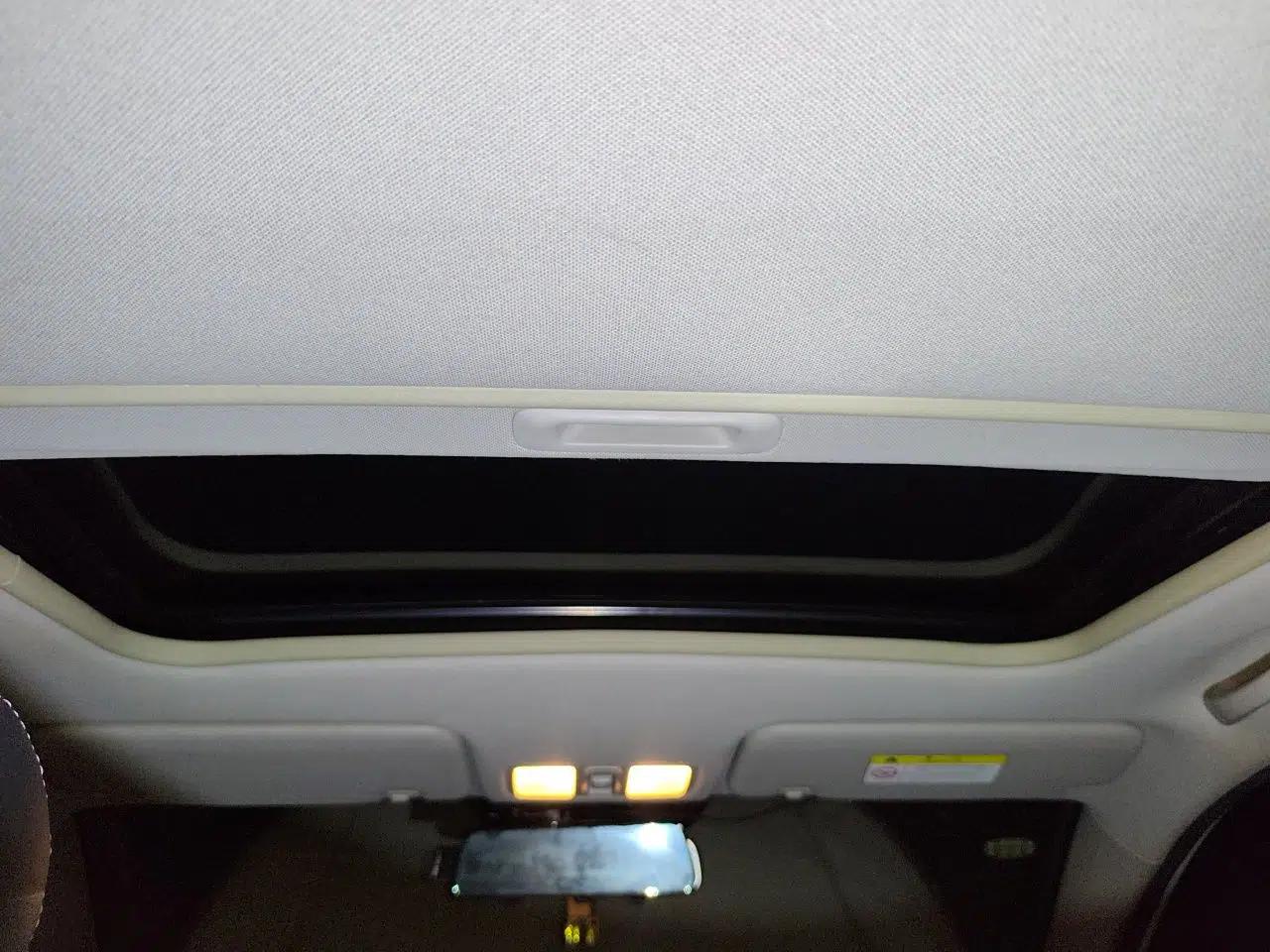 Kia Pegas 2020 Revised Version 1.4L Automatic Comfortable with Sunroof — миниатюра 19