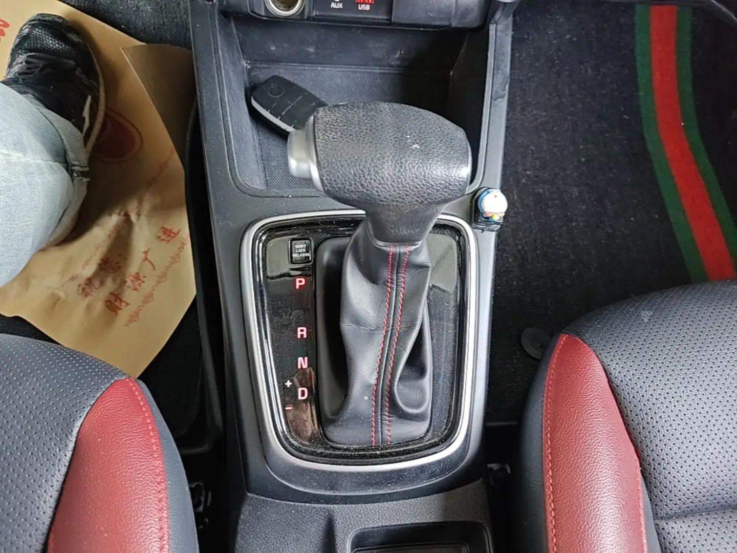 Kia KX Cross 2017 1.4L AT GLS — миниатюра 17