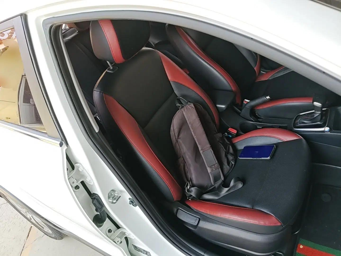 Kia KX Cross 2017 1.4L AT GLS — миниатюра 23