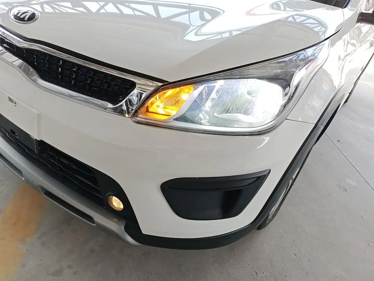 Kia KX Cross 2017 1.4L AT GLS — миниатюра 9