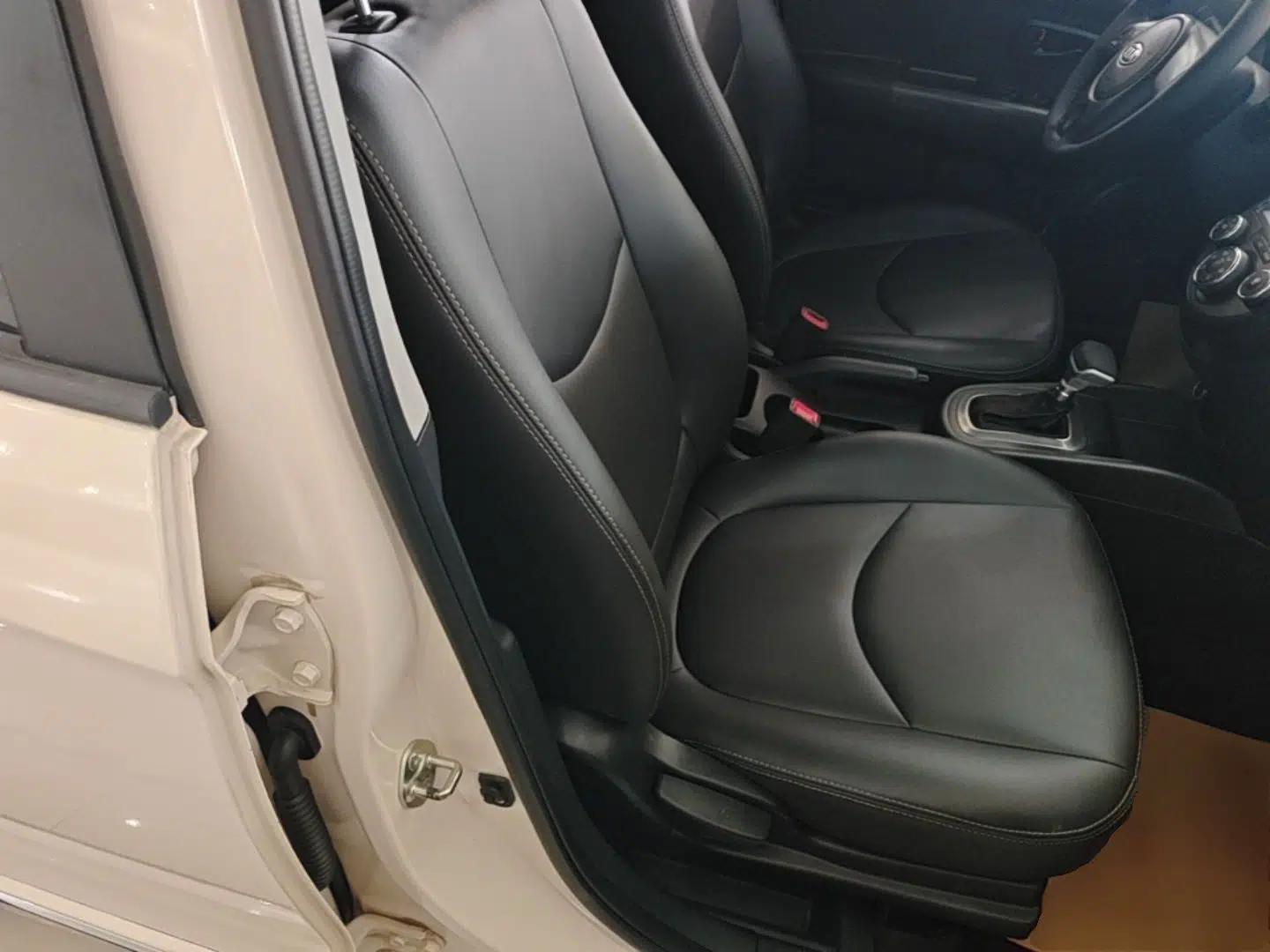 Kia Soul 2013 1.6L AT GL — миниатюра 23