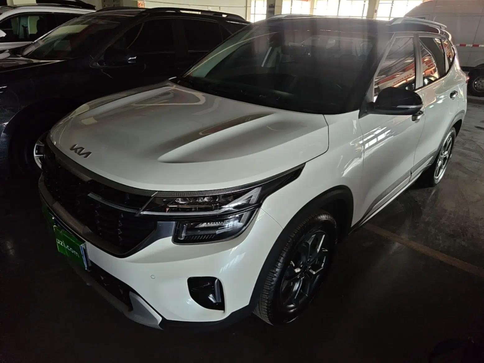 Kia Seltos 2023 1.5L CVT Luxury Edition — миниатюра 1