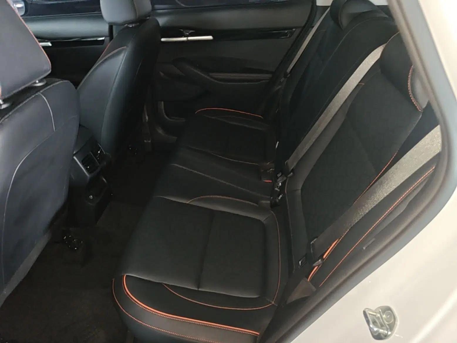 Kia Seltos 2023 1.5L CVT Luxury Edition — миниатюра 19