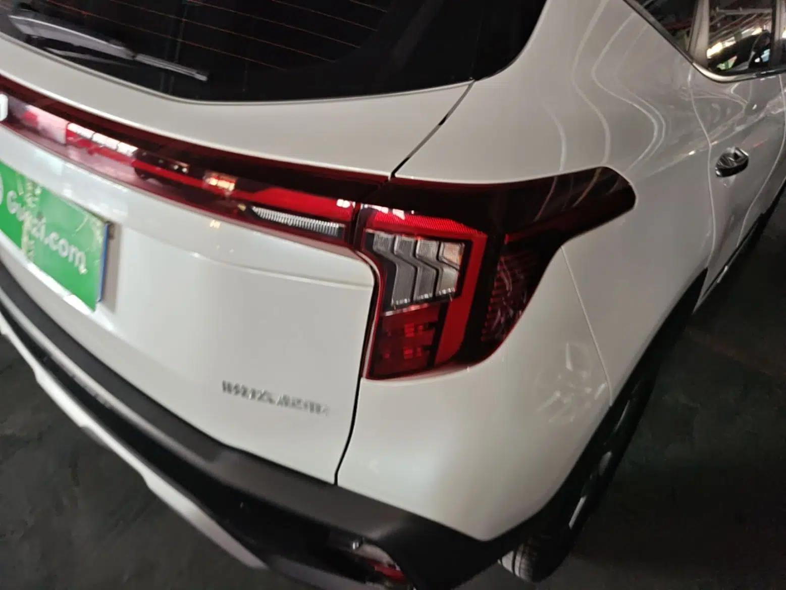 Kia Seltos 2023 1.5L CVT Luxury Edition — миниатюра 8