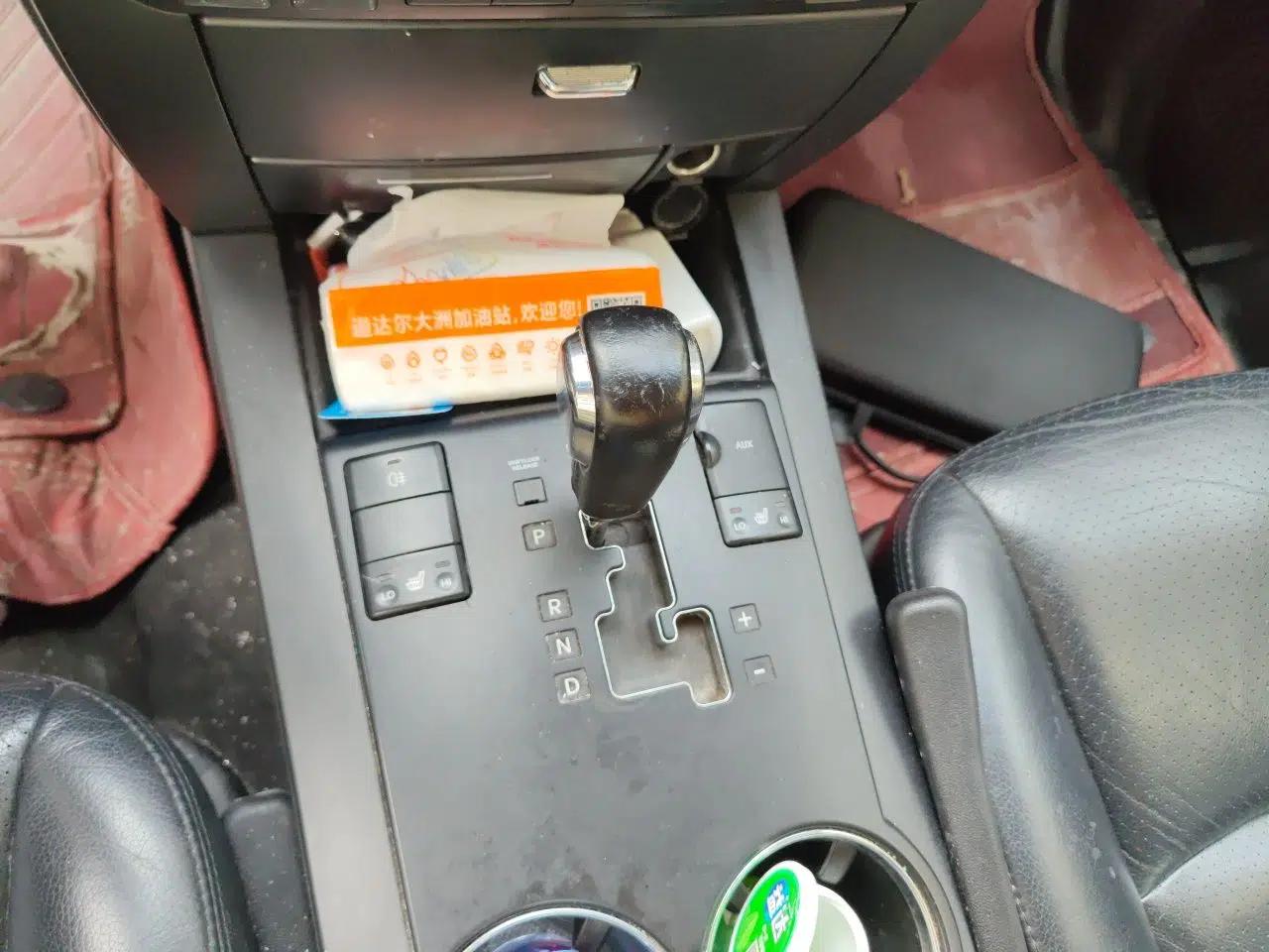 Kia Borrego 2013 3.8L Luxury Edition China V standard — миниатюра 15