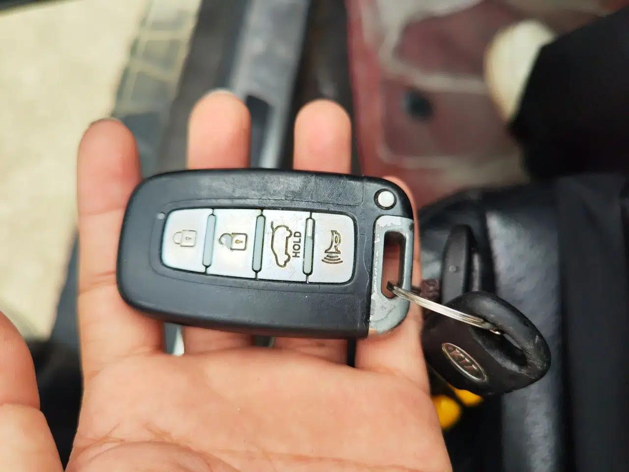 Kia Borrego 2013 3.8L Luxury Edition China V standard — миниатюра 9